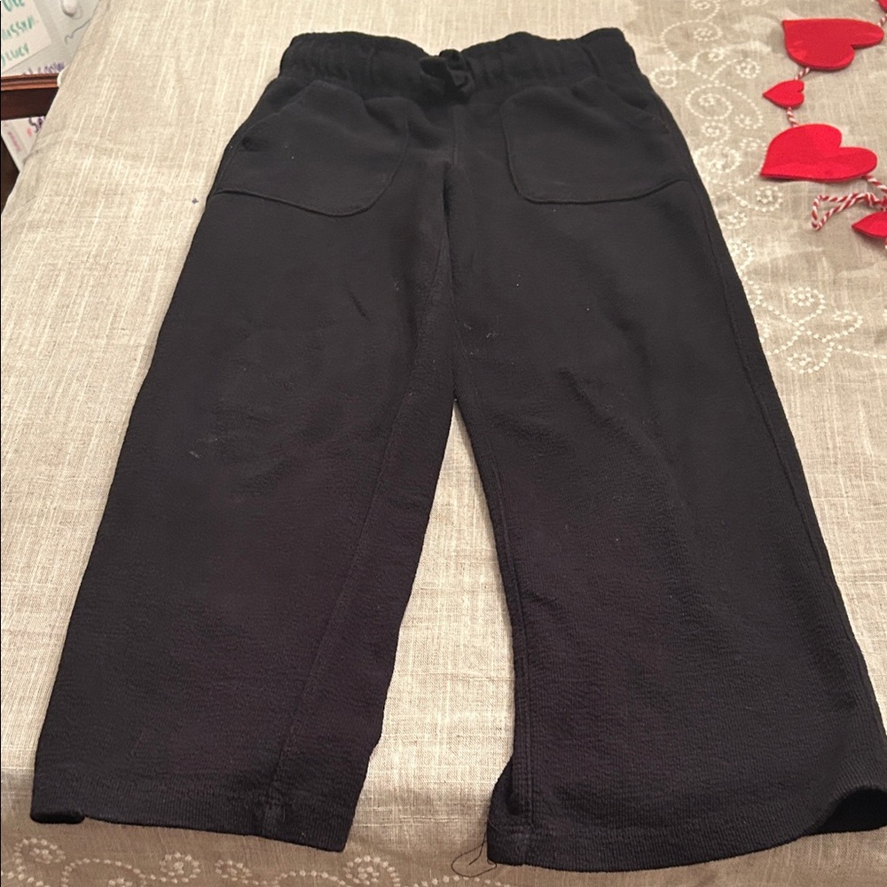 Cat & Jack two pairs of kids sweatpants Black and Light Purple